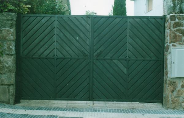 Trabajos de cerrajería realizados en Madrid - Cerrajería metálica, de