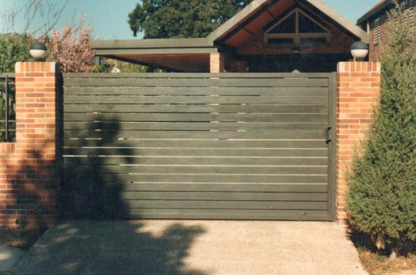 Trabajos de cerrajería realizados en Madrid - Cerrajería metálica, de