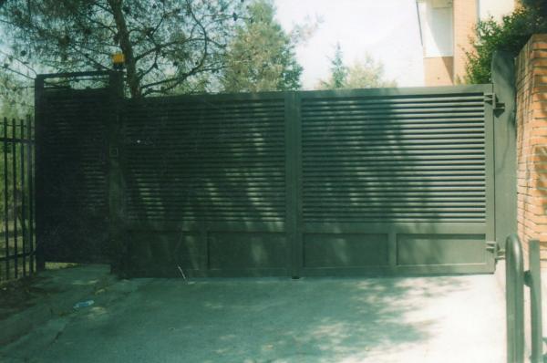 Trabajos de cerrajería realizados en Madrid - Cerrajería metálica, de